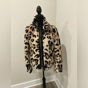 Women’s Express Jacket Leopard print faux fur